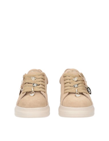 Sneakers in pelle scamosciata Chic con charms...