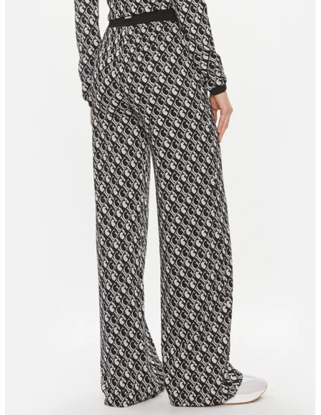 Pantalone jogger logato nero Guess V4RB11KC2X2