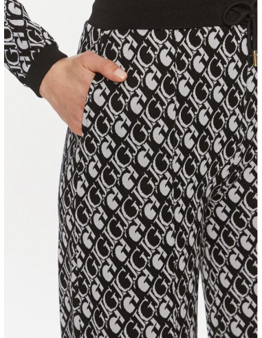 Pantalone jogger logato nero Guess V4RB11KC2X2